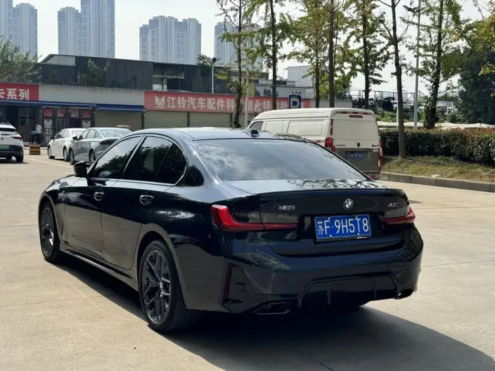 BMW 3 Series 2025 Model 330i M Sports Night Set