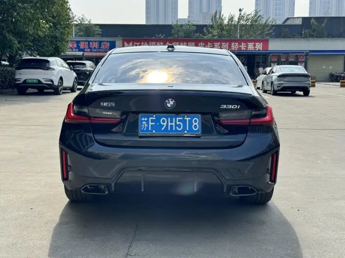 BMW 3 Series 2025 Model 330i M Sports Night Set – фото 5