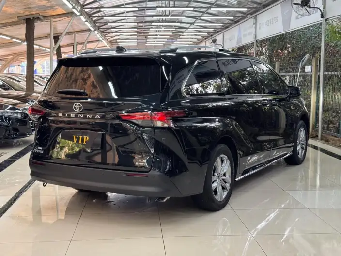 Toyota Sienna 2024 Model Hybrid 2.5L Comfort Edition