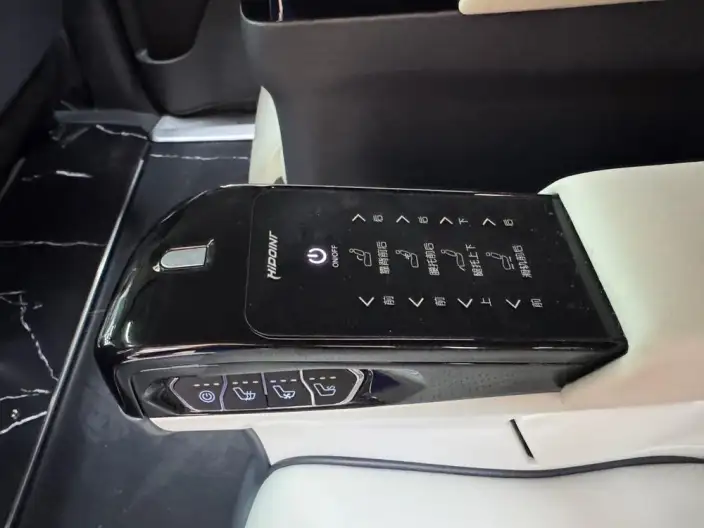 Toyota Sienna 2024 Model Hybrid 2.5L Comfort Edition – фото 5
