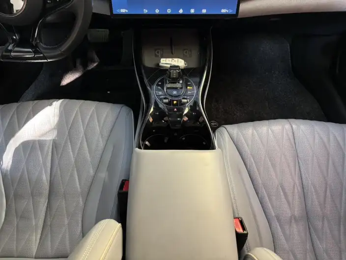 BYD Seal 2022 Model 700KM Long Battery Life Pro Rear Drive Edition – фото 8