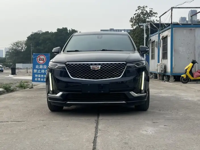 Cadillac XT6 2022 Model 2.0T VII seat 4WD Fashion Model