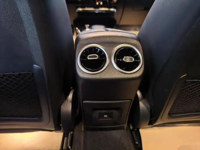 Mercedes-Benz A-class 2024 Model A 200 L Fashion Edition – фото 7