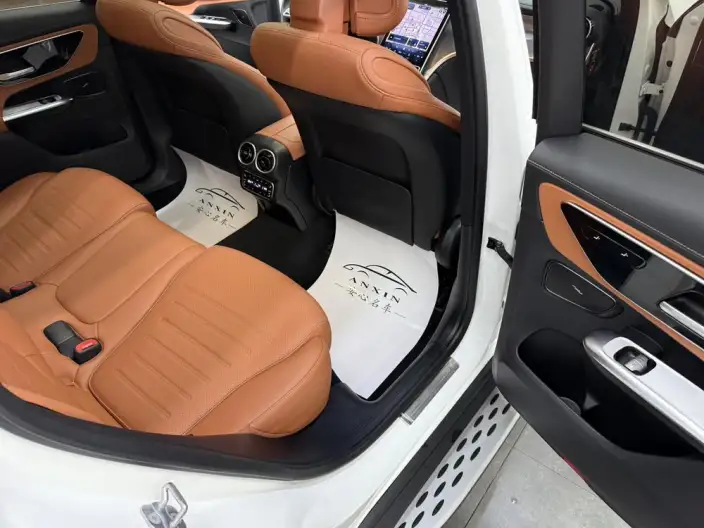 Mercedes-Benz GLC 2024 Model GLC 260 L 4MATIC Dynamic Model 5 seat – фото 7