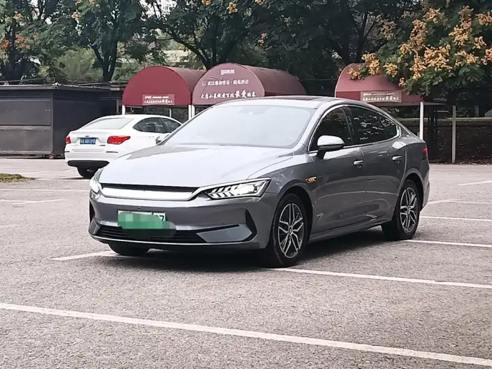 Qin Plus EV 2021 Model 500KM Noble Model
