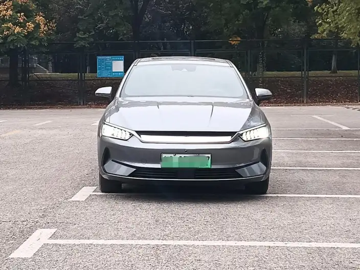 Qin Plus EV 2021 Model 500KM Noble Model