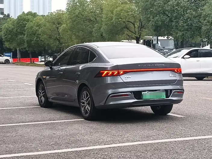 Qin Plus EV 2021 Model 500KM Noble Model