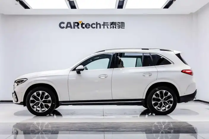 Mercedes-Benz GLC 2023 Model Facelift GLC 260 L 4MATIC Dynamic Model 5 seat