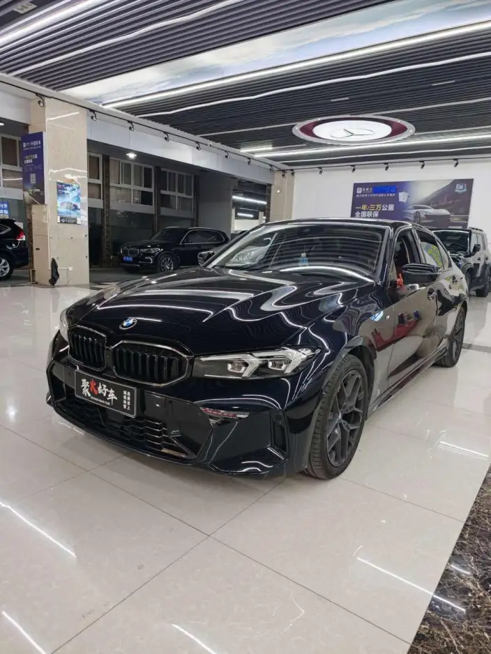 BMW 3 Series 2025 Model 330Li M Sports Night Set