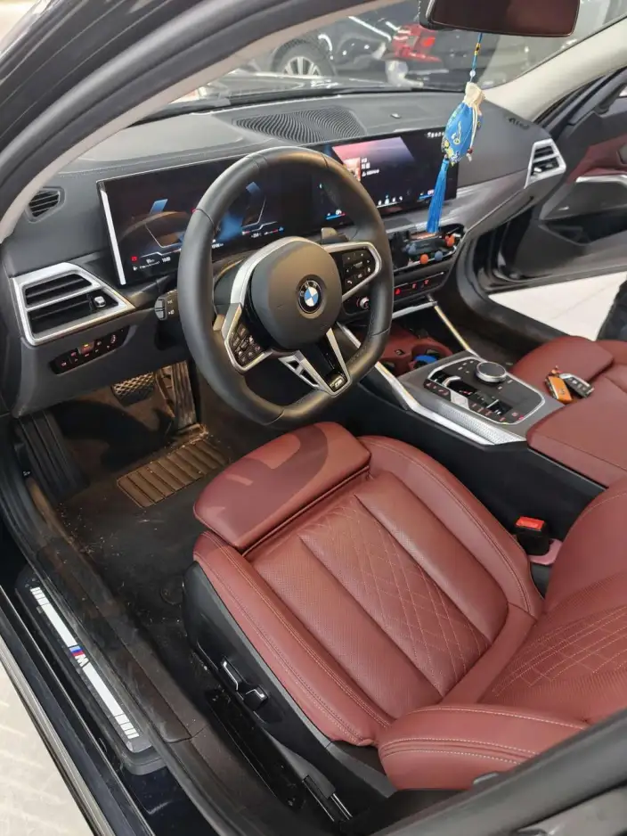 BMW 3 Series 2025 Model 330Li M Sports Night Set