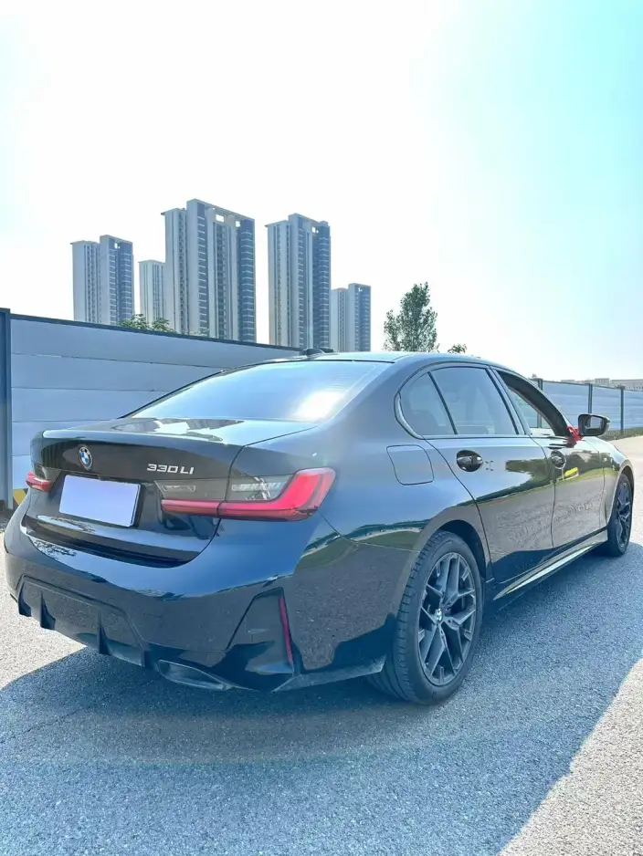 BMW 3 Series 2025 Model 330Li M Sports Night Set – фото 5