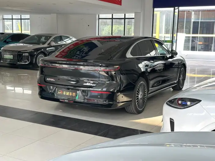 Voyah Pursuit L 2026 Model 4WD Ultra – фото 7