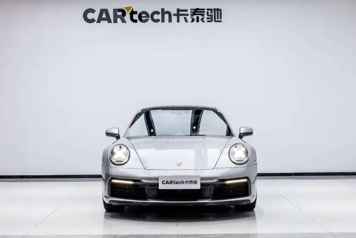 PORSCHE 911 2023 Model Carrera 3.0T