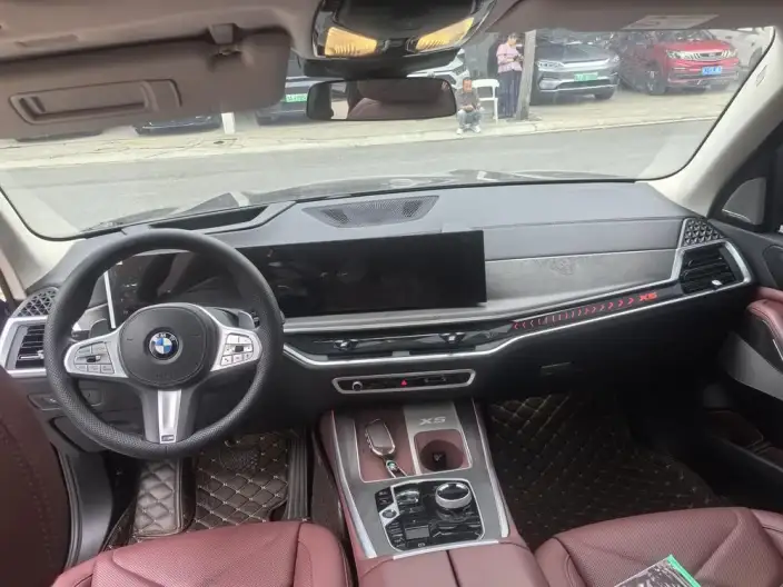 BMW X5 2023 Model xDrive30Li Exclusive Model M Sports Set – фото 5