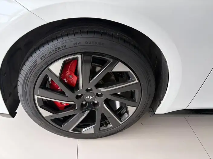 eπ 007 2024 Model EV 620Pro Edition – фото 8