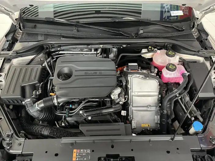 Roewe M7 DMH 2025 Model 160km Comfort Edition – фото 7