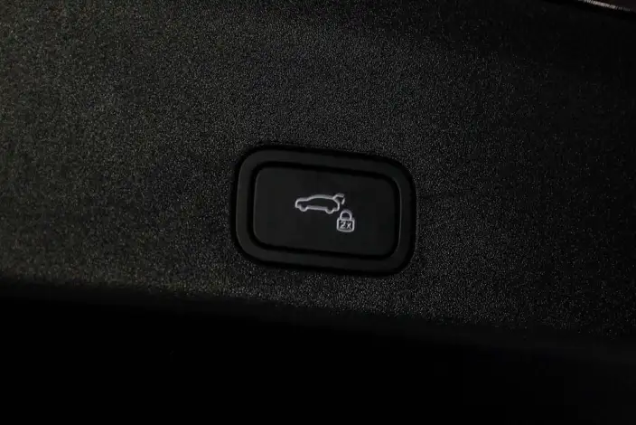 Li Auto i6 2025 Model 4WD Standard Edition – фото 7
