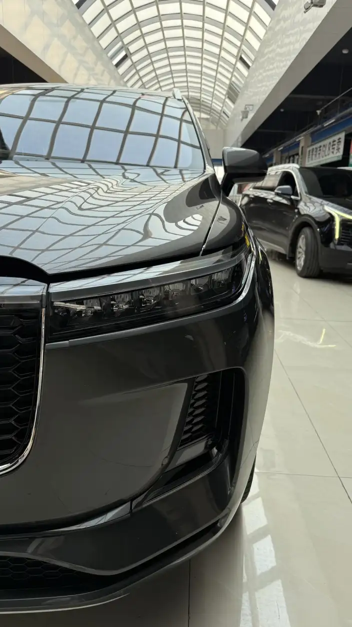 Li Auto ONE 2021 Model Extended Range 6 seat Edition – фото 7