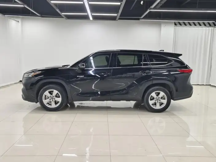Toyota Highlander 2023 Model Hybrid 2.5L 4WD Elite Edition 7 seat – фото 4