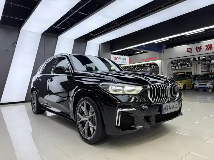 BMW X5 2022 Model Facelift xDrive 40Li M Sports Set – фото 3