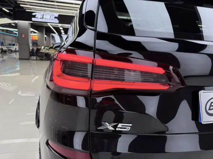 BMW X5 2022 Model Facelift xDrive 40Li M Sports Set – фото 9