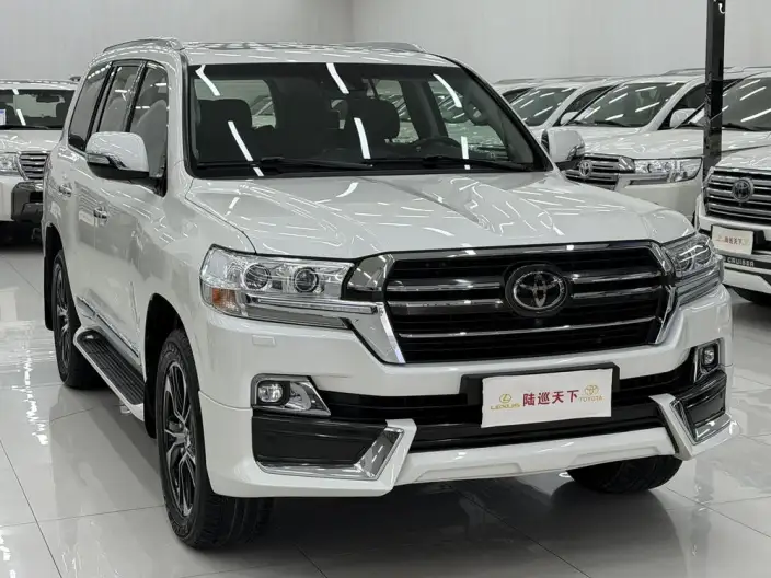 Land Cruiser （import 2021 Model 5.7L Automatic 4WD 8 seat Parallel Imported