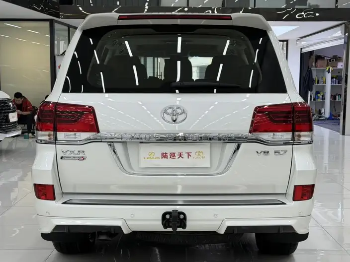 Land Cruiser (import 2021 Model 5.7L Automatic 4WD 8 seat Parallel Imported – фото 5