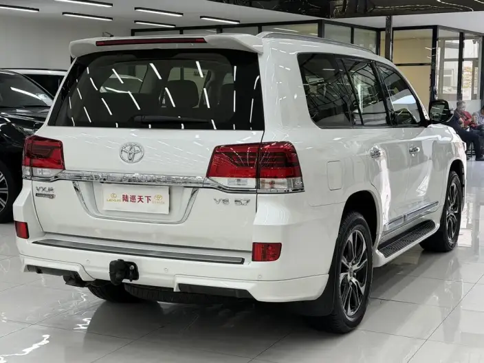 Land Cruiser (import 2021 Model 5.7L Automatic 4WD 8 seat Parallel Imported – фото 6