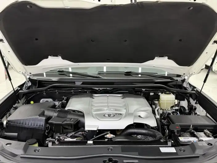 Land Cruiser (import 2021 Model 5.7L Automatic 4WD 8 seat Parallel Imported – фото 7