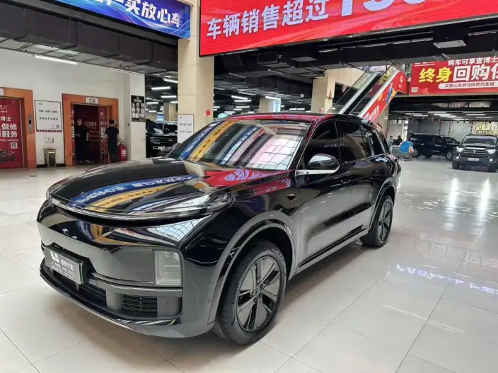 Li Auto L8 2024 Model Pro Edition