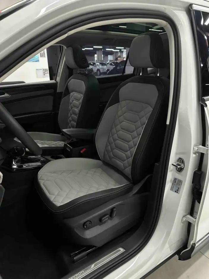 Volkswagen Tayron 2023 Model 280TSI 2WD Luxury Plus Advanced version – фото 8