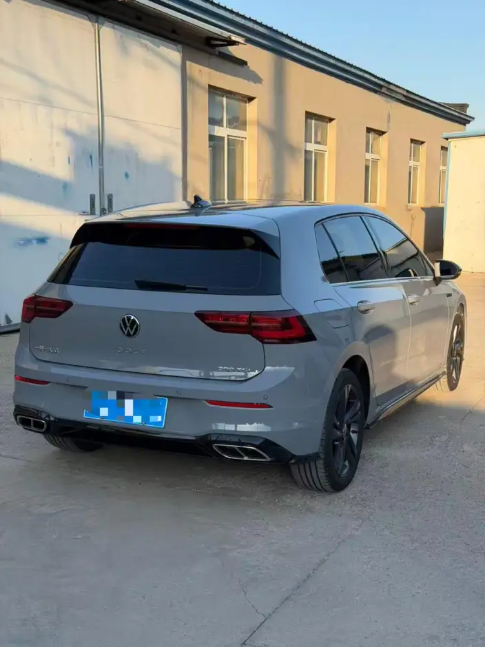Volkswagen Golf 2021 Model 280TSI DSG 30th Anniversary Memorial Edition – фото 6