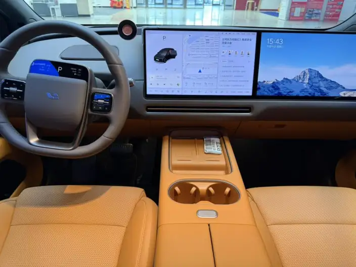 Li Auto i6 2025 Model 4WD Standard Edition – фото 9