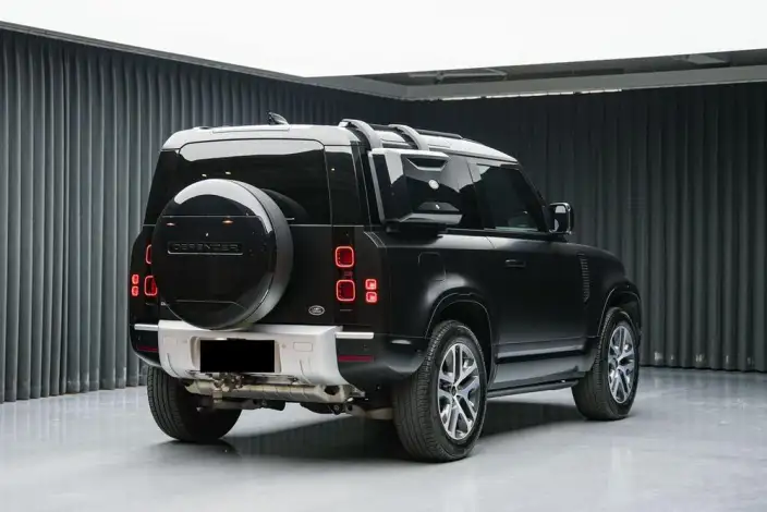 Land Rover Defender 2023 Model Facelift 90 3.0T P400 XS – фото 7