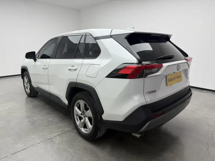 Toyota RAV4 2022 Model 2.0L CVT 2WD Fashion edition – фото 5