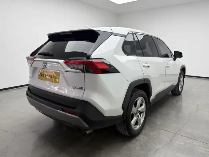 Toyota RAV4 2022 Model 2.0L CVT 2WD Fashion edition – фото 7