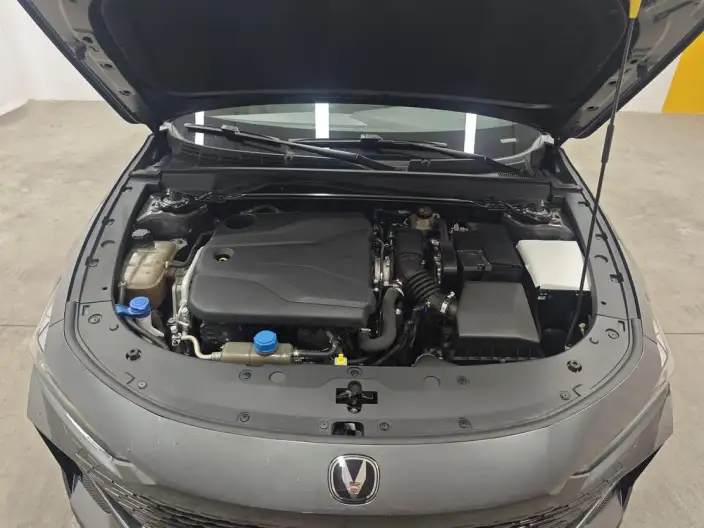 Changan UNI-V 2022 Model 1.5T Noble Model – фото 10