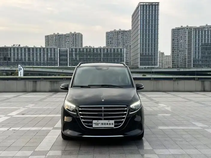Mercedes-Benz V-Class 2024 Model V 300 L Long wheelbase Deluxe Edition – фото 2