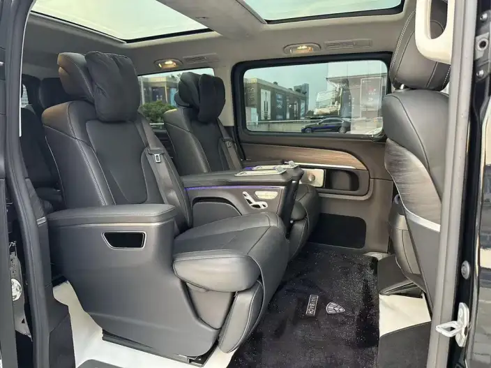 Mercedes-Benz V-Class 2024 Model V 300 L Long wheelbase Deluxe Edition – фото 7