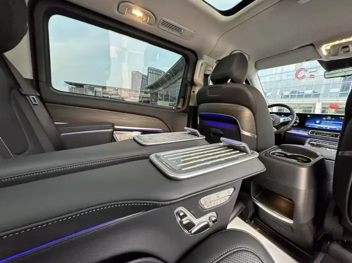 Mercedes-Benz V-Class 2024 Model V 300 L Long wheelbase Deluxe Edition – фото 8