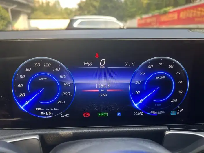 Mercedes-Benz EQB 2025 Model EQB 260 – фото 6