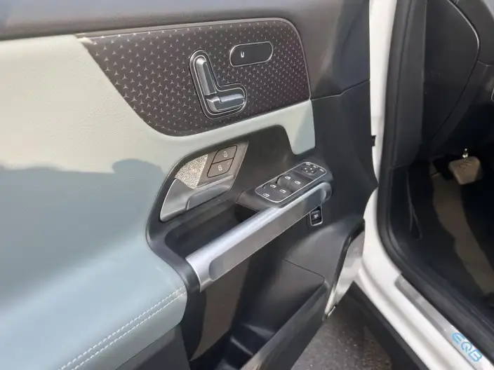 Mercedes-Benz EQB 2025 Model EQB 260 – фото 9