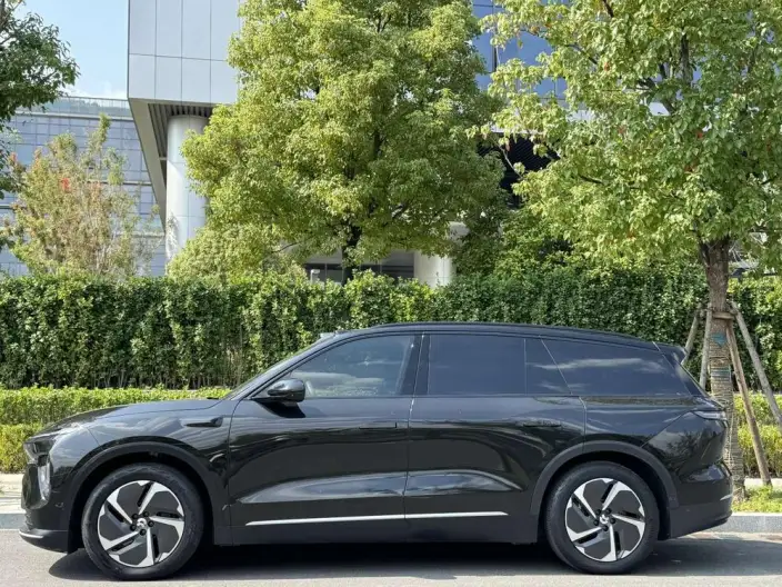 NIO ES8 2023 Model 75kWh – фото 4