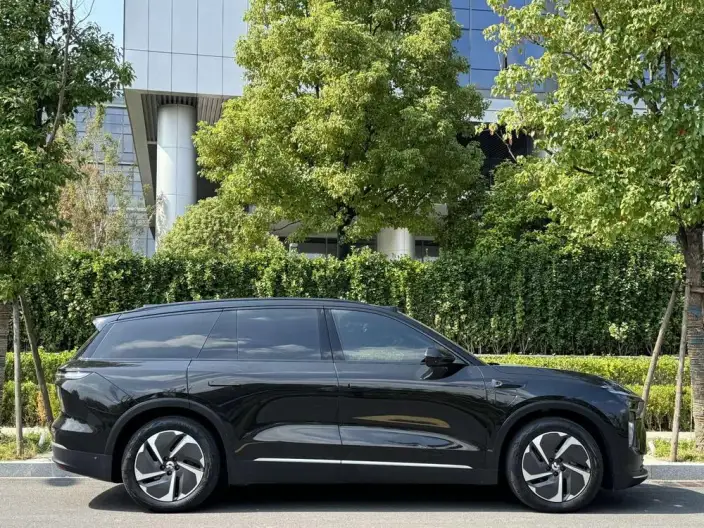 NIO ES8 2023 Model 75kWh – фото 8
