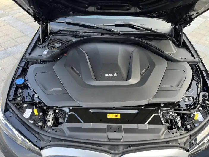 BMW i3 2025 Model eDrive35L – фото 7