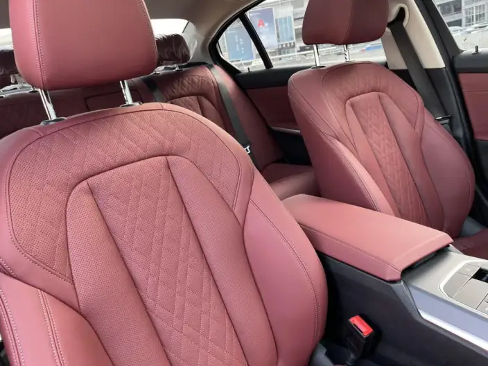 BMW i3 2025 Model eDrive35L – фото 9