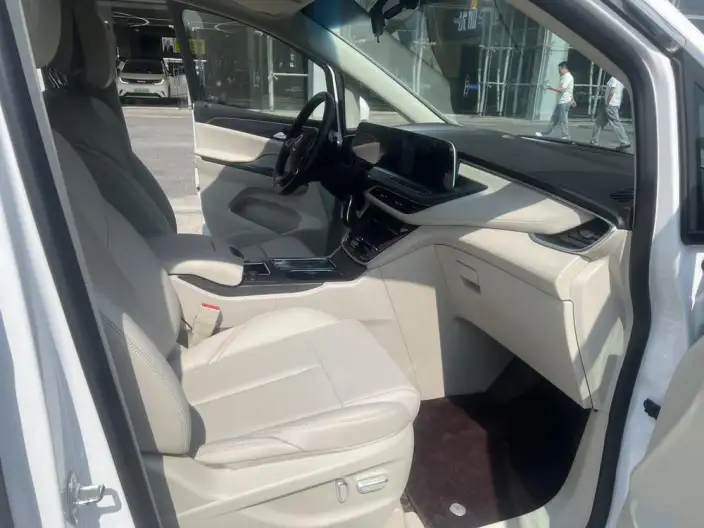Buick GL8 2023 Model ES Luzun 653T Smart Luxury Model Heyue Edition – фото 8