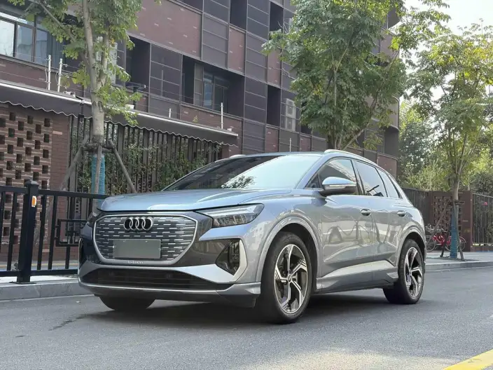 Audi Q4 e-tron 2024 Model 40 e-tron Genesis Edition