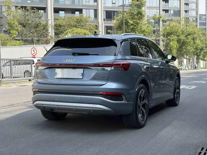 Audi Q4 e-tron 2024 Model 40 e-tron Genesis Edition – фото 5