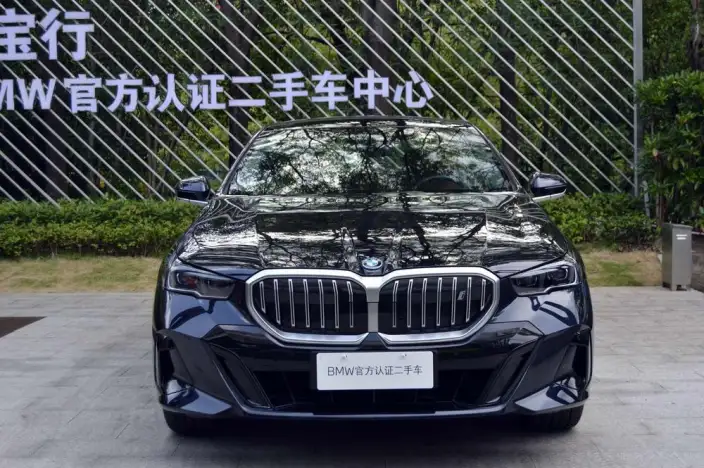 BMW i5 2025 Model eDrive35L M Sports Set – фото 2